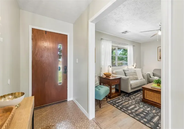 Photo 3 of Sale Pending at 1900 Barryton Rd, Oklahoma City, OK 73120 | MLS# 1244738 | Listing updated on 2026-08-31