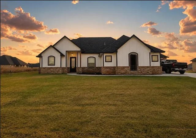 1st image of 12711 Ridge Rd, Elgin, OK 73538 | MLS# 1244739