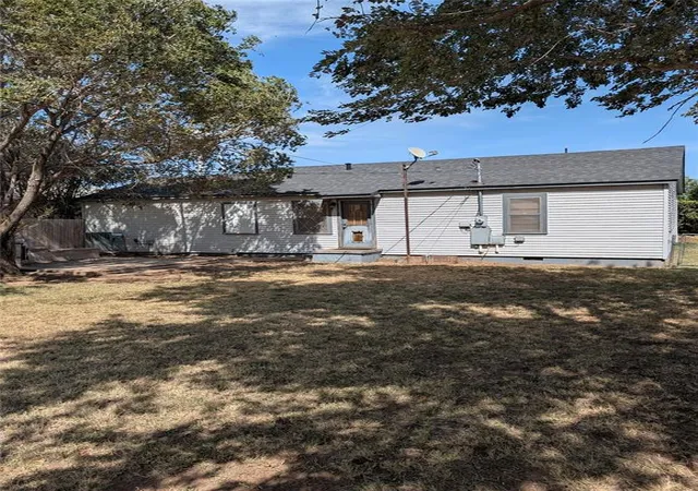 Photo 4 of Single family home for sale at 619 N Randlett St, Hobart, OK 73651 | MLS# 1244741 | Listing updated on 2026-08-18