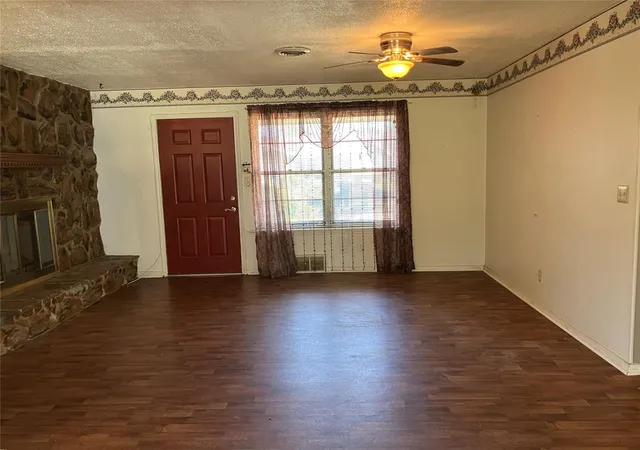 Photo 4 of Single family home for sale at 920 W Mitchell Dr, Midwest City, OK 73110 | MLS# 1244743 | Listing updated on 2026-09-01