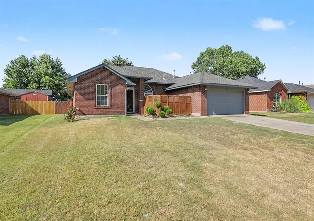 2nd image of 413 Bent Tree Rd, Noble, OK 73068 | MLS# 1244745