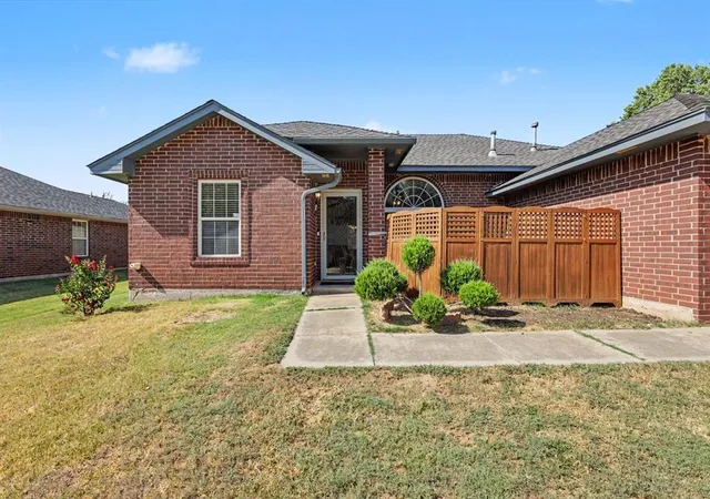 3rd image of 413 Bent Tree Rd, Noble, OK 73068 | MLS# 1244745