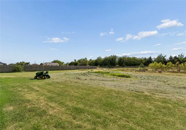 33rd image of 20897 Highlander Ridge Dr, Edmond, OK 73012 | MLS# 1244777