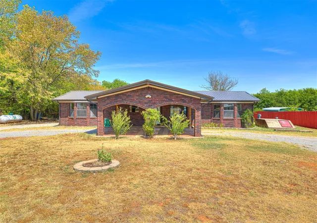2nd image of 245 E Riddle Rd, Chickasha, OK 73018 | MLS# 1244785