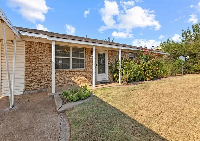 3rd image of 120 Ridgeline Dr, Weatherford, OK 73096 | MLS# 1244793