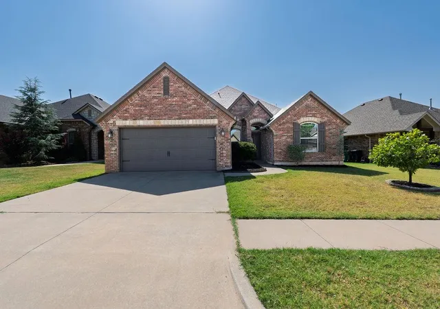 Photo 1 of Single family home for sale at 19033 Meadows Xing Dr, Edmond, OK 73012 | MLS# 1244804 | Listing updated on 2026-08-18
