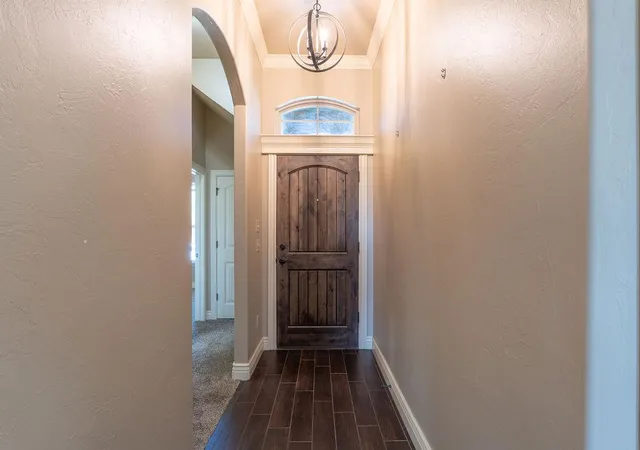 Photo 3 of Single family home for sale at 19033 Meadows Xing Dr, Edmond, OK 73012 | MLS# 1244804 | Listing updated on 2026-08-18