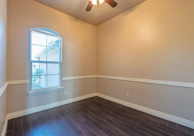Photo 3 of Single family home for sale at 19033 Meadows Xing Dr, Edmond, OK 73012 | MLS# 1244804 | Listing updated on 2026-08-18