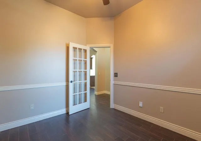 Photo 4 of Single family home for sale at 19033 Meadows Xing Dr, Edmond, OK 73012 | MLS# 1244804 | Listing updated on 2026-08-18