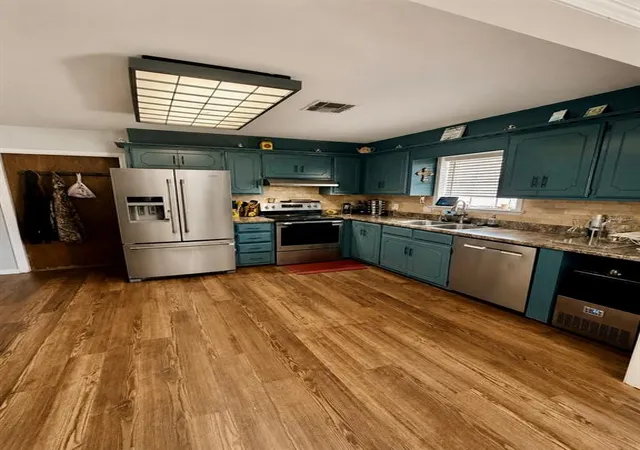 Photo 3 of Single family home for sale at 20886 E County Rd 1642, Altus, OK 73521 | MLS# 1244807 | Listing updated on 2026-08-17