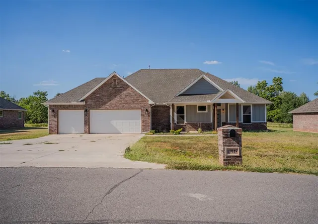 Photo 1 of Single family home for sale at 17945 Salem Rd, Choctaw, OK 73020 | MLS# 1244815 | Listing updated on 2026-08-28