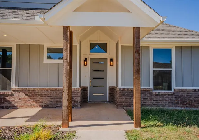 Photo 2 of Single family home for sale at 17945 Salem Rd, Choctaw, OK 73020 | MLS# 1244815 | Listing updated on 2026-08-28