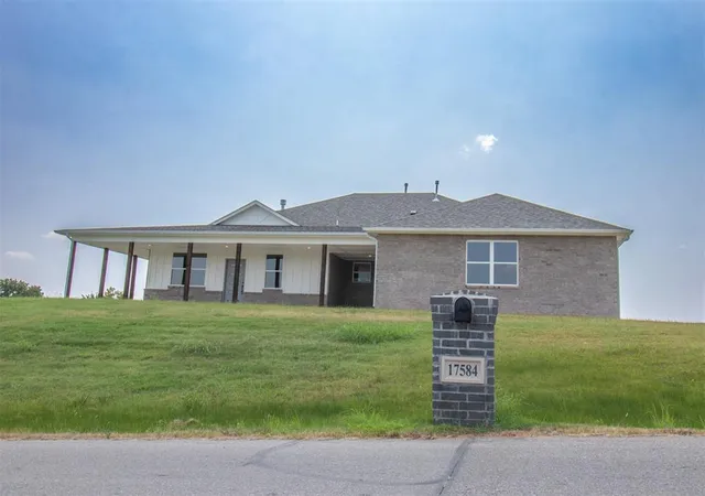 1st image of 17584 Salma Rd, Choctaw, OK 73020 | MLS# 1244820