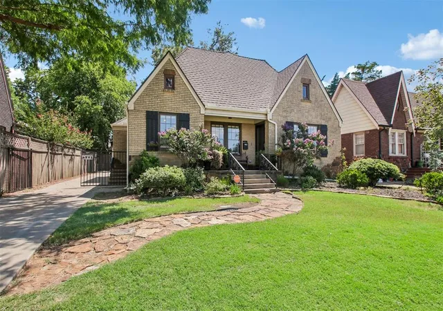 5th image of 2304 Nw 27Th St, Oklahoma City, OK 73107 | MLS# 1244836