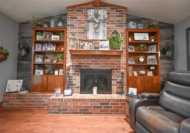 Photo 3 of Single family home for sale at 2303 Farris Pl, Chickasha, OK 73018 | MLS# 1244847 | Listing updated on 2026-09-23