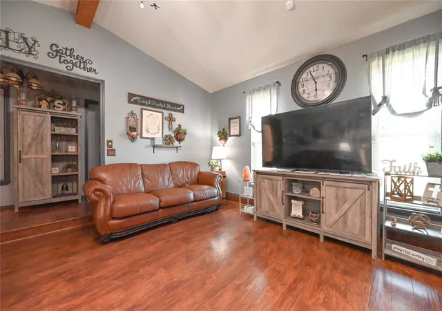 Photo 4 of Single family home for sale at 2303 Farris Pl, Chickasha, OK 73018 | MLS# 1244847 | Listing updated on 2026-09-23