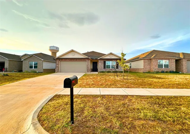 2nd image of 2000 Meek Cutoff Dr, El Reno, OK 73036 | MLS# 1244850