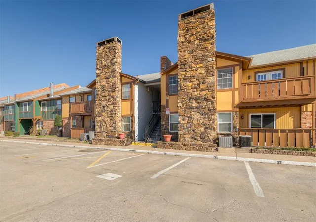 Photo 3 of Condo for sale at 2620 N Ann Arbor Ave #112, Oklahoma City, OK 73127 | MLS# 1244875 | Listing updated on 2026-09-02