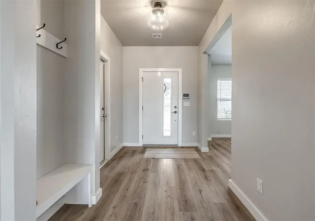 Photo 3 of Single family home for sale at 8104 Nw 151st Circle, Edmond, OK 73013 | MLS# 1244880 | Listing updated on 2026-09-29