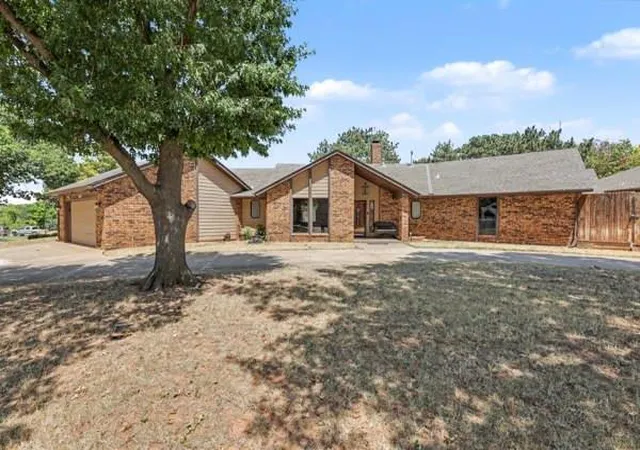 1st image of 6117 W Gun Hill Wy, Oklahoma City, OK 73132 | MLS# 1244881