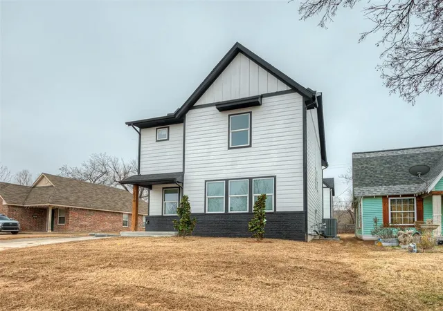 Photo 3 of Multi family home for sale at 2008 Nw 27th Street, Oklahoma City, OK 73106 | MLS# 1244898 | Listing updated on 2026-09-22