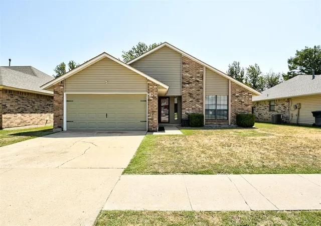 Photo 1 of Sale Pending at 12020 Silver Sun Dr, Oklahoma City, OK 73162 | MLS# 1244900 | Listing updated on 2026-08-18