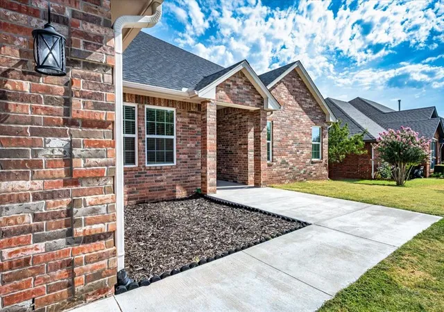 Photo 3 of Single family home for sale at 1523 W Diamond Way, Mustang, OK 73064 | MLS# 1244901 | Listing updated on 2026-08-31