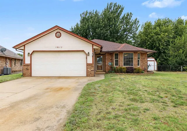 Single family home for sale at 1611 N Orchard Ter, Mustang, OK 73064 | MLS# 1244902