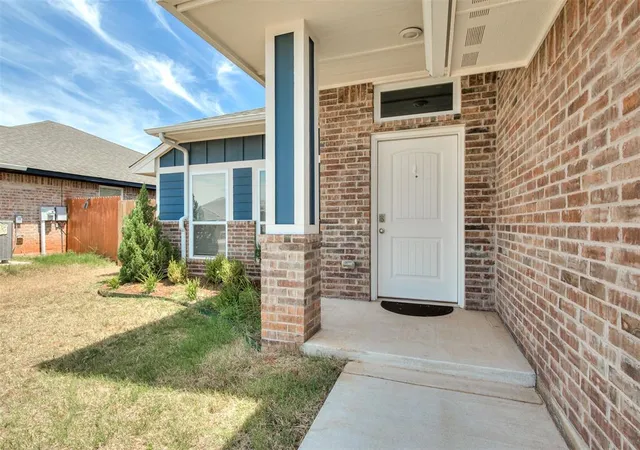Photo 3 of Single family home for sale at 2217 Arcady Ave, Norman, OK 73026 | MLS# 1244903 | Listing updated on 2026-08-18