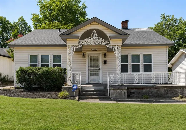 Photo 1 of Single family home for sale at 1720 Nw 21 St, Oklahoma City, OK 73106 | MLS# 1244914 | Listing updated on 2026-08-31