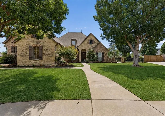 1st image of 1300 Redbud Ct, Moore, OK 73160 | MLS# 1244916