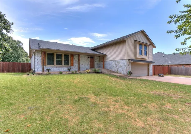 Photo 2 of Single family home for sale at 7916 Chukar Rd, Yukon, OK 73099 | MLS# 1244917 | Listing updated on 2026-09-24