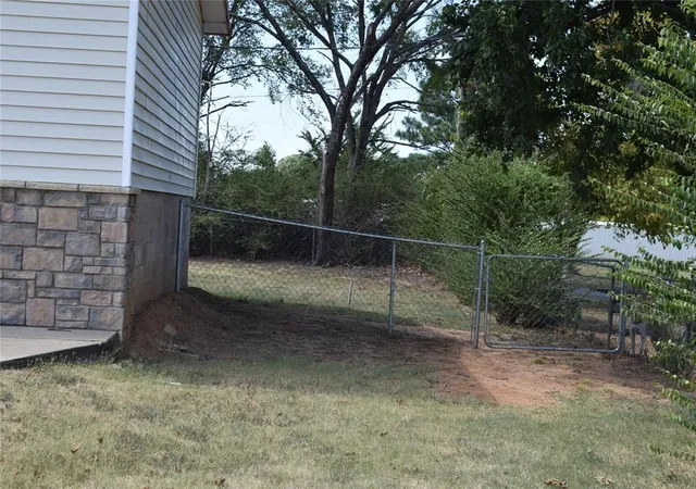 5th image of 428599 Texanna Rd, Porum, OK 74455 | MLS# 1244936