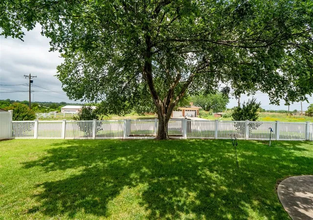 Photo 3 of Single family home for sale at 16003 Gaddy Rd, Shawnee, OK 74801 | MLS# 1244946 | Listing updated on 2026-08-22