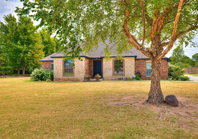 1st image of 4608 Shoreside Dr, Tuttle, OK 73089 | MLS# 1244962