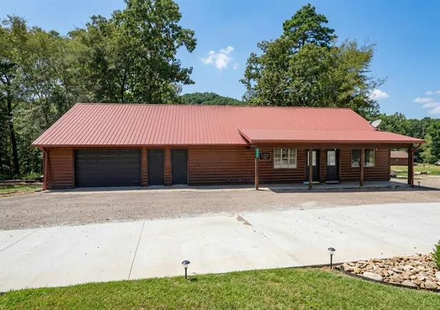 Photo 3 of Single family home for sale at 8041 N Us Hwy 259, Broken Bow, OK 74728 | MLS# 1244965 | Listing updated on 2026-08-24