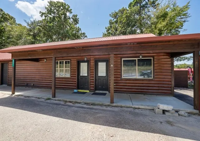 Photo 3 of Single family home for sale at 8041 N Us Hwy 259, Broken Bow, OK 74728 | MLS# 1244965 | Listing updated on 2026-08-24