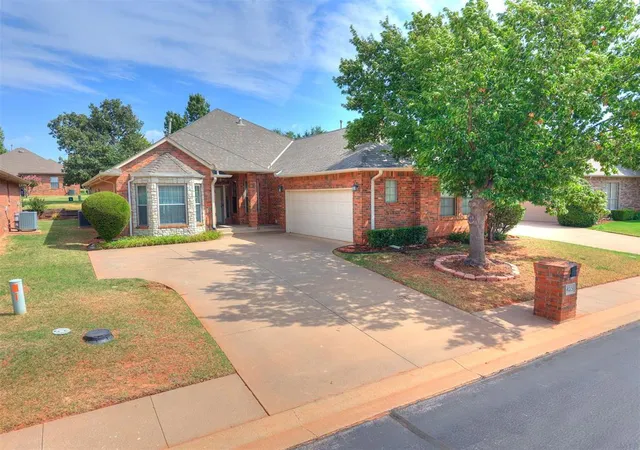 Photo 1 of Single family home for sale at 4013 Ne 137th Street, Edmond, OK 73013 | MLS# 1244967 | Listing updated on 2026-08-19