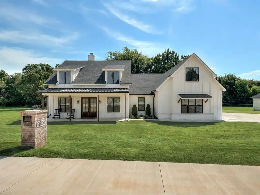Single family home for sale at 11755 Muirfield Ln, Guthrie, OK 73044 | MLS# 1244975