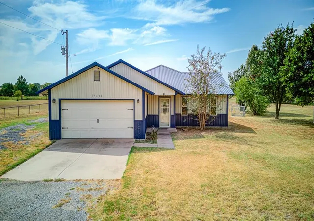 Single family home for sale at 15676 212Th St, Purcell, OK 73080 | MLS# 1244992