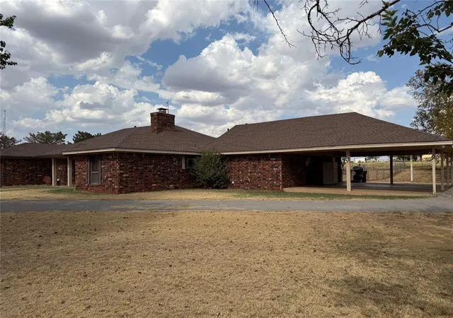 4th image of 10066 N 2263 Rd, Clinton, OK 73601 | MLS# 1245008