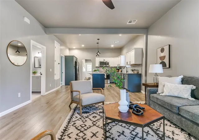 2nd image of 524 E Harrison Ave, Guthrie, OK 73044 | MLS# 1245031