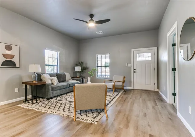 4th image of 524 E Harrison Ave, Guthrie, OK 73044 | MLS# 1245031