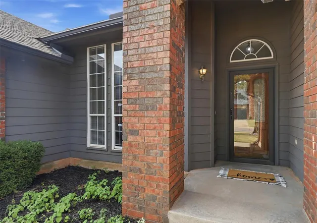 Photo 2 of Single family home for sale at 2800 Nw 159th St, Edmond, OK 73013 | MLS# 1245040 | Listing updated on 2026-09-02
