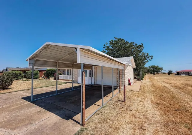 42nd image of 705 N Stanley St, Hinton, OK 73047 | MLS# 1245045