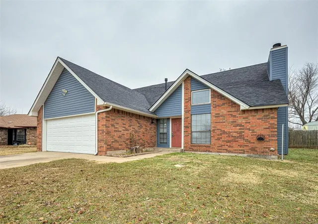 Photo 3 of Sale Pending at 2101 Ne 11th Street, Moore, OK 73160 | MLS# 1245063 | Listing updated on 2026-10-12