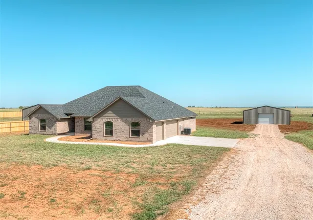 2nd image of 24953 Belmont Pass, Cashion, OK 73016 | MLS# 1245074