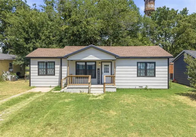 1st image of 107 W Stewart St, Paoli, OK 73074 | MLS# 1245099