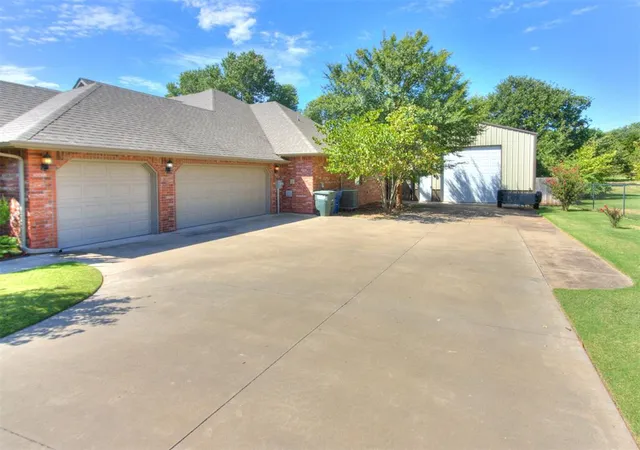 Photo 3 of Single family home for sale at 14219 Shady Tree Dr, Edmond, OK 73034 | MLS# 1245104 | Listing updated on 2026-08-31