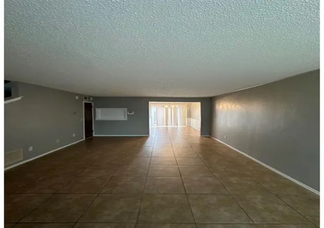 Listing Photo 2 - Condo for sale in building located at 11429 N May Ave, Oklahoma City, OK 73120
